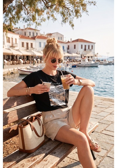 Lela Baskılı Bisiklet Yaka Regular Fit Bayan T Shirt 6671000 Siyah