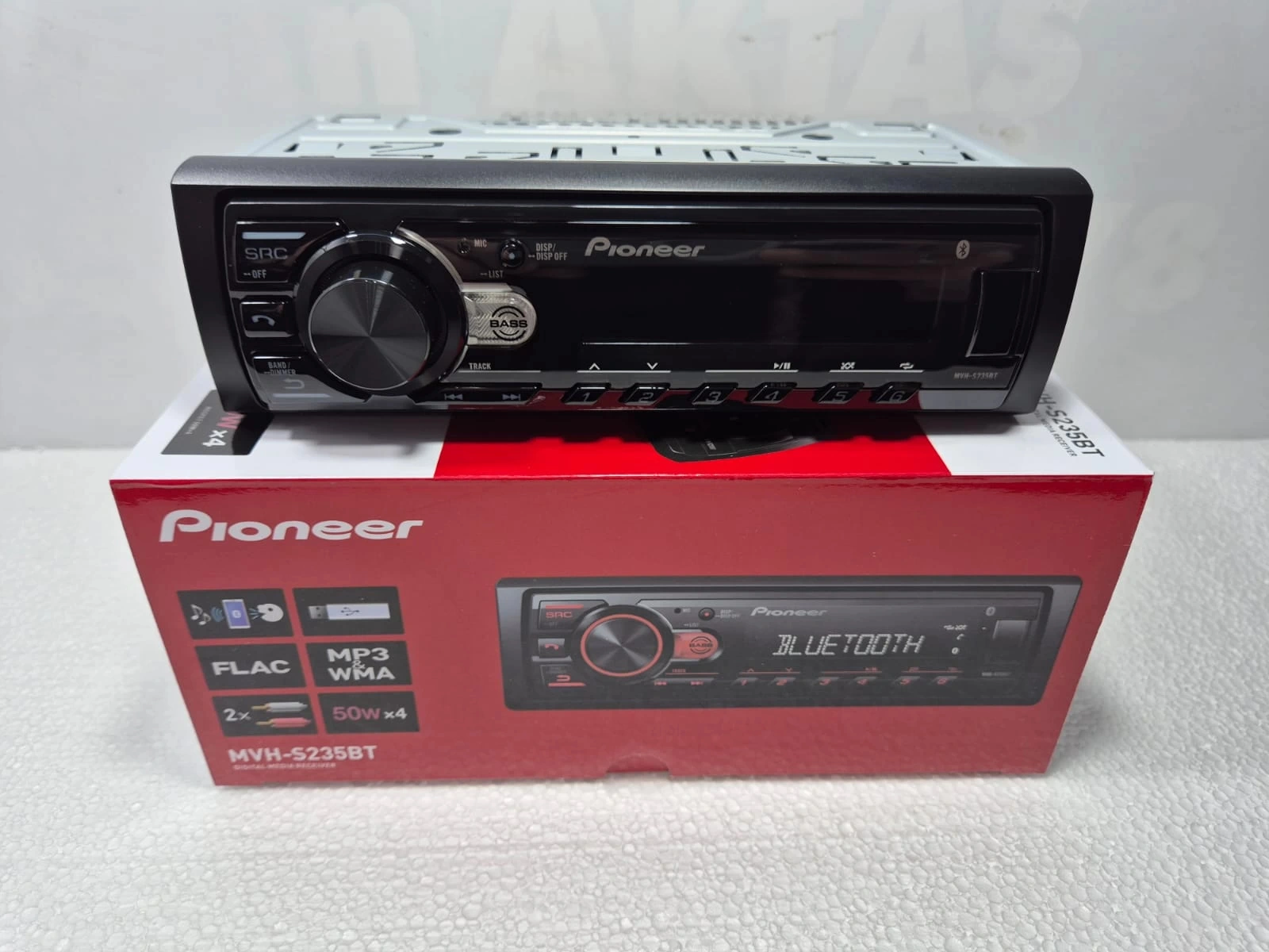 Pioneer Teyp Mvh-s235bt Çift Amfi Çıkışlı , Bluetooth , Usb , Aux Ve Ekstra Basslı Oto Teyp