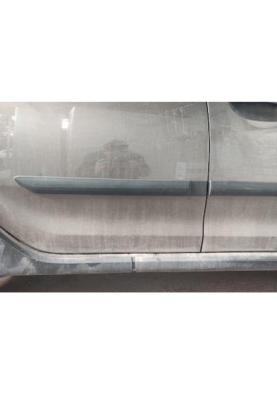 Dacıa Sandero Stepway Yan Kapı Çıtası Kapı Koruma Bandı Çıta
