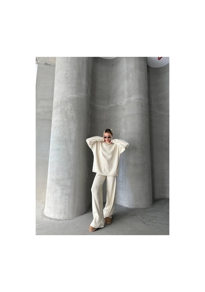 De Pose Oversize Kesim Sade Kadın Triko Takım Krem