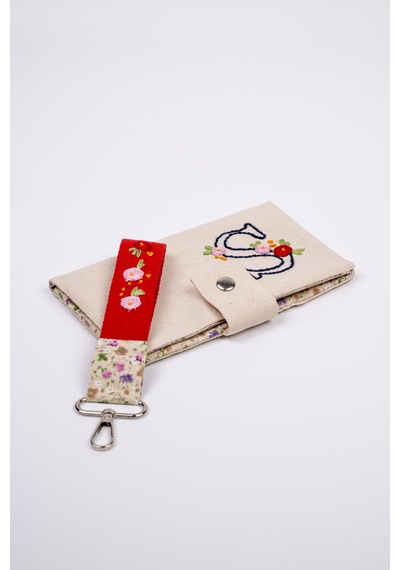 Fabric Craft Bag Kişiselleştirilebilir Kadın Cüzdan Ve Nakışlı Anahtarlık Seti Baş Harf İşlemeli Krem