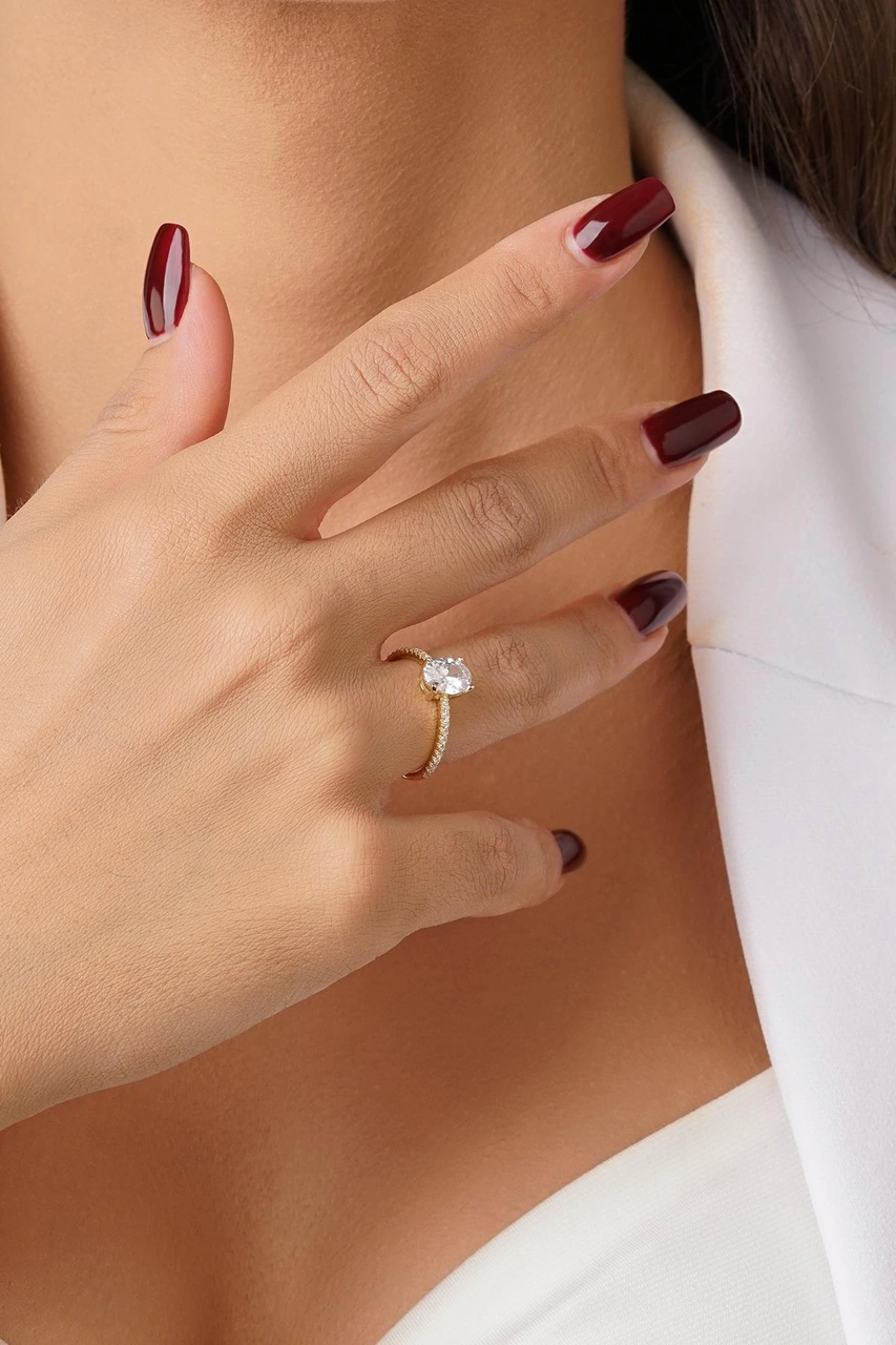 14 Ayar Altın Oval Baget Taşlı Yüzük Pembe Altın