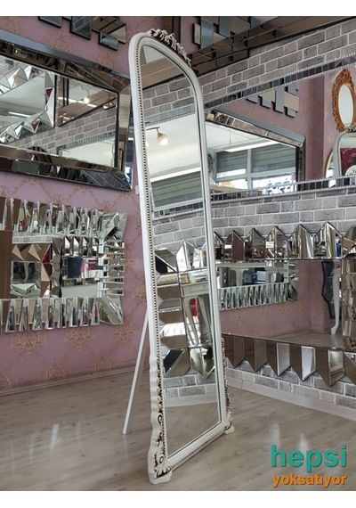Matmazel Model Eskitme Beyaz Renk Varaklı Ayaklı Boy Aynası Beyaz