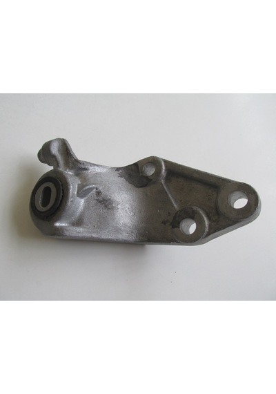 Opel Corsa D 07/14 Şanzuman Arka Bağlantı Takozu