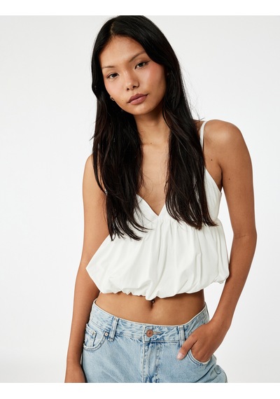Koton Volanlı V Yaka Pamuklu Slim Fit Askılı Poplin Crop Bluz Kırık Beyaz 5sal30023ıw Ekru