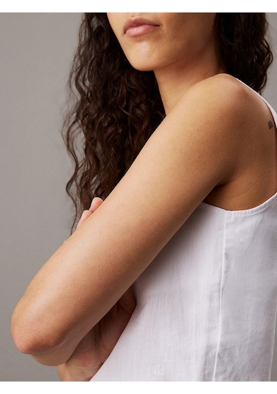 Calvin Klein Kadın Sırt Düğme Kapama Kalın Askı Crop Boy Beyaz Büstiyer J20j225347-yaa-7870 Beyaz Calvin Klein Kadın Sırt Düğme Kapama Kalın Askı Crop Boy Beyaz Büstiyer J20j225347-yaa-7870 Beyaz