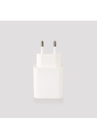 25w Usb-c1: 5v3a/ 9v 2.77a/ 12v 2.08a/ Usb-a1: 5v 3a/ 9v 2a/ 12v 1.5a Pd/qc Adaptör