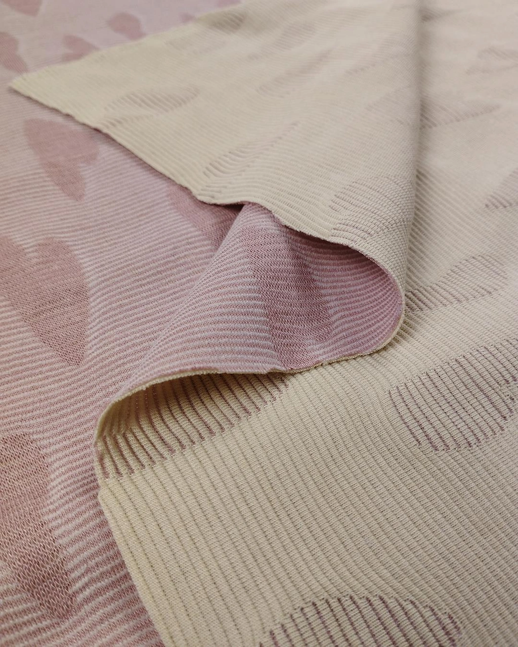 Örme Yumuşak Esnek Kalp Desenli Pembe Krem Renklerde En: 150 Cm-925 Renkli