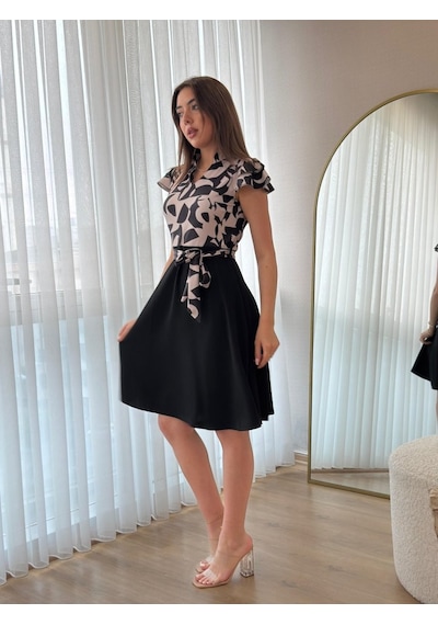 Veraura Lifestyle Kadın Kısa Kollu Kolu Fırfır Detay Mini Kuşaklı Kloş Krep Elbise Siyah