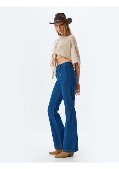 Koton İspanyol Paça Kot Pantolon Yüksek Bel Slim Fit Düğme Detaylı - Flare Jeans Koyu İndigo 5wal40152md Koyu İndigo Koton İspanyol Paça Kot Pantolon Yüksek Bel Slim Fit Düğme Detaylı - Flare Jeans Koyu İndigo 5wal40152md Koyu İndigo