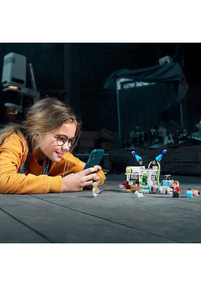 LEGO® Hidden Side 70418 J.B.'Nin Hayalet Laboratuvarı 174 Parça