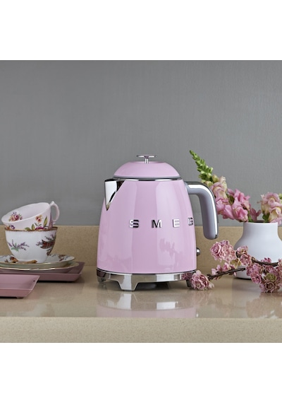 Smeg 50's Style KLF05 800 ML 1400 W Mini Su Isıtıcı Kettle Pembe