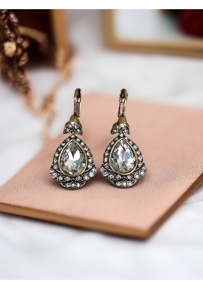 Kristal Taşlı Antik Bronz Su Damlası Küpe Beyaz
