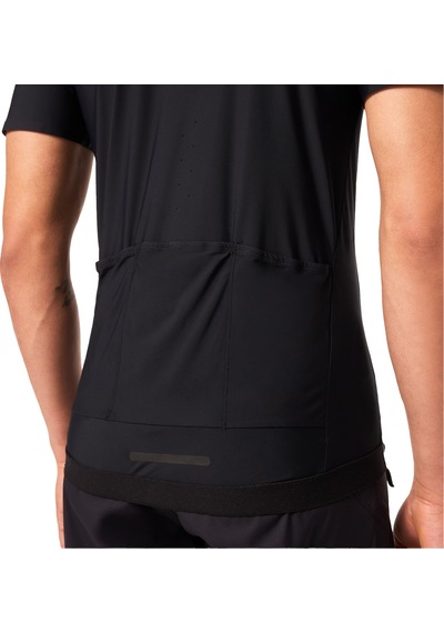 Oakley Poınt To Poınt 1/4 Zıp Jersey SIYAH