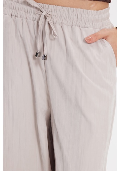 Tudors Kadın Relax Fit Rahat Kesim Beli Bağcıklı Lastikli Yumuşak Dokulu Çift Cepli Bej Pantolon-50636