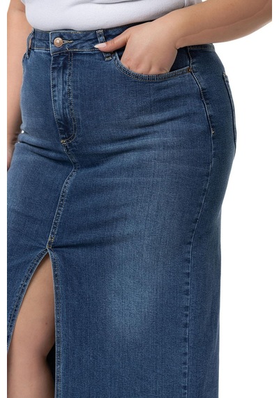 Disentis Büyük Beden Önden Yırtmaç Detaylı Beş Cepli Midi Denim Mavi Etek-mavi Mavi