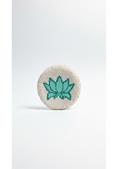 El Yapımı Punch Nakış Nilüfer Lotus Çiçekli Bardak Altlığı 2'li Set - Yoga Meditasyon Dekor Çok Renkli