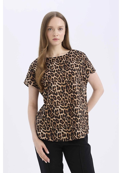 DeFacto Regular Fit Leopar Desenli Bisiklet Yaka Kısa Kollu Bluz E7038AX25SPBG150
