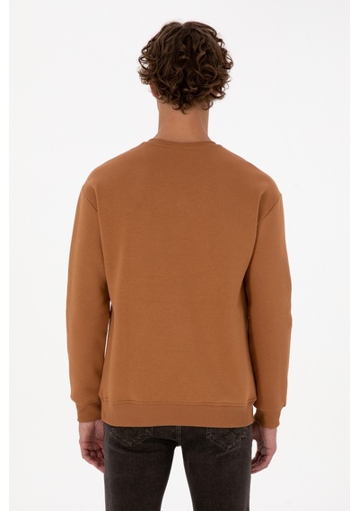 U.S. Polo Assn. Erkek Comfort Fit Bisiklet Yaka Şardonlu Camel Basic Sweatshirt 50313757-VR233