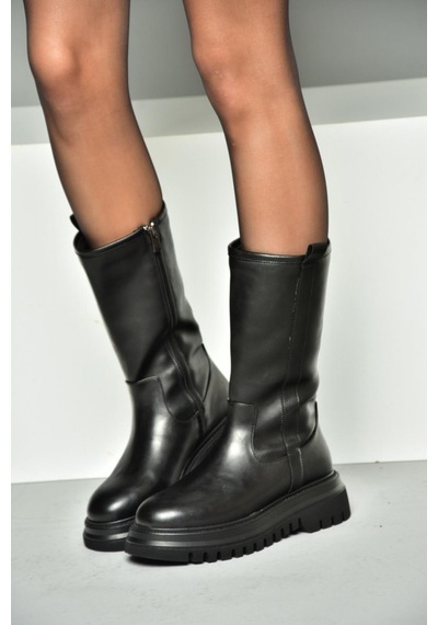 Fox Shoes R312104909 Siyah Kalın Tabanlı Kadın Çizme Siyah