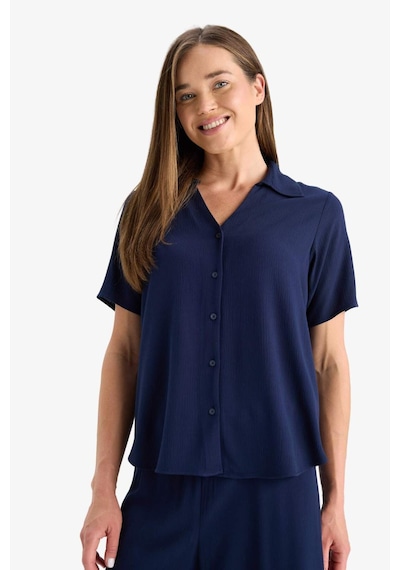 DeFacto Regular Fit Krinkıl Viskon Kısa Kollu Gömle F5835AX25SMNV135 DeFacto Regular Fit Krinkıl Viskon Kısa Kollu Gömle F5835AX25SMNV135