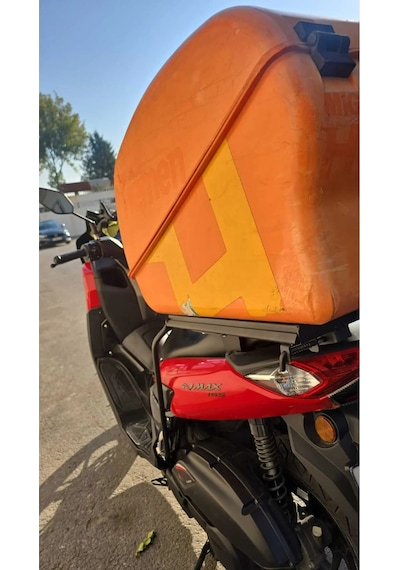Yamaha Nmax Kızaklı Kurye Demiri Vida Seti Dahil Destekli