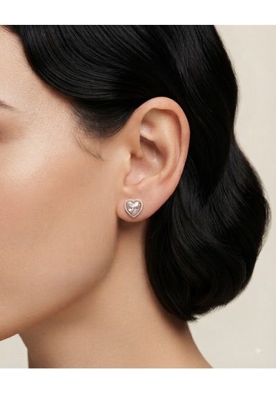Kalp Model Taşlı Gümüş Küpe