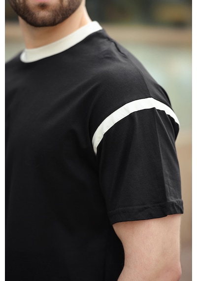 Madmext Siyah Bisiklet Yaka Regular Fit Erkek T-shirt E7126 Siyah