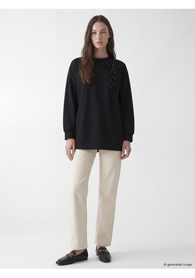 Lcw Modest Siyah Soft Touch Gül Aplikeli Kadın Sweatshirt Tunik