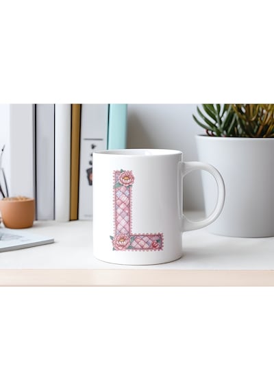 L Harfli Retro Çiçekli Kupa Bardak - Patchwork Tarz Yamalı Desenli İsme Özel Kupa - Hediye Beyaz