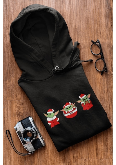 Baby Yoda Yılbaşı Ruhu Kapşonlu Sweatshirt 001