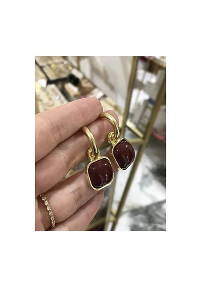 Gold Detaylı Kare Model Bordo Küpe