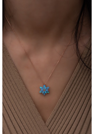 Açık Mavi Opal Taşlı 925 Ayar Gümüş Lotus Kolye