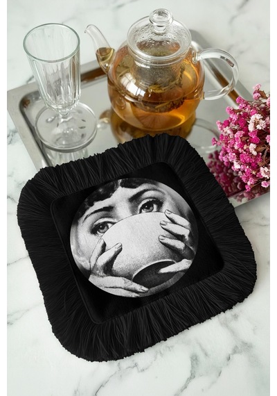 Sürreal Portre Saçaklı Kahve Yanı Sunum Kokteyl Peçetesi-sanatsal Retro Siyah Bardak Altlığı Mendil Sedefli Fırtına Kabak Sürreal Portre Saçaklı Kahve Yanı Sunum Kokteyl Peçetesi-sanatsal Retro Siyah Bardak Altlığı Mendil Sedefli Fırtına Kabak