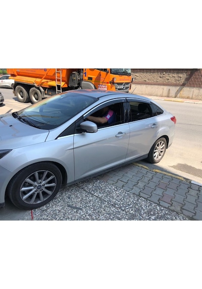 Ford Focus 3 Cam Rüzgarlığı Kromlu 2012+ Niken