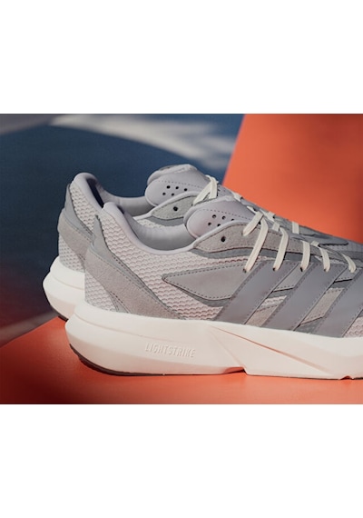 Adidas Lightblaze Erkek Günlük Ayakkabı Ih8607 Renkli Renkli