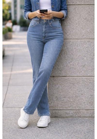 Cedy Denim Kadın Boru Paça Yüksek Bel Regular Fit Likralı Pantolon Açık Mavi Cedy Denim Kadın Boru Paça Yüksek Bel Regular Fit Likralı Pantolon Açık Mavi