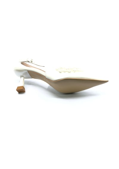 Feles Boncuk Detaylı Arkası Açık Stiletto Kadın Topuklu Ayakkabı beyaz