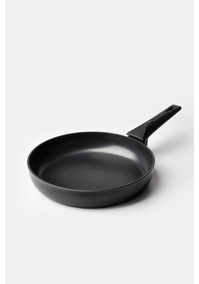 Gigilli Cristel Titanyum Tava 24 Cm Diğer