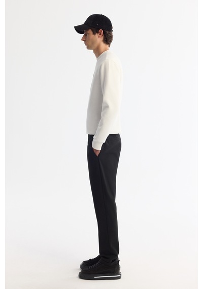 Avva Erkek Siyah Yanı Lastikli Bi-stretch Kolay Ütülenen Chino Slim Fit Pantolon B003037