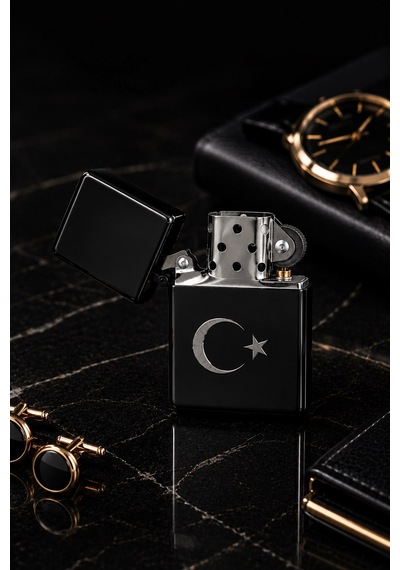 Türkün Simgesi Ay Yıldız Bayrak Temalı Benzinli Metal Çakmak Premium Hediye Dolu Gönderim