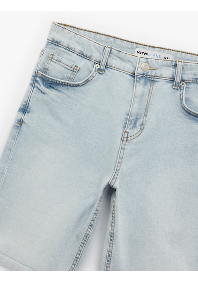 Koton Katlamalı Paça Cep Detaylı Pamuklu Slim Fit Jean Şort Açık İndigo 5sam40191nd Açık İndigo Koton Katlamalı Paça Cep Detaylı Pamuklu Slim Fit Jean Şort Açık İndigo 5sam40191nd Açık İndigo