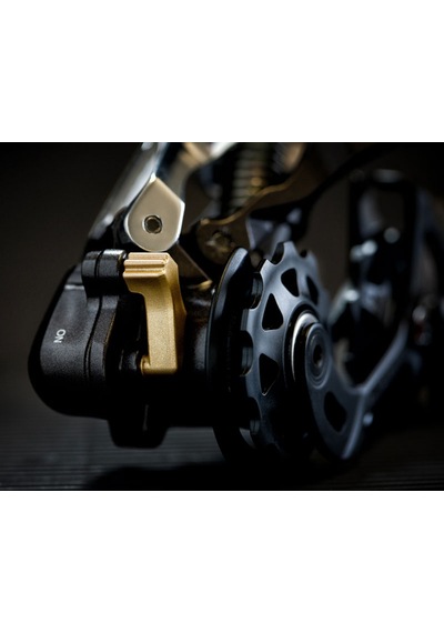 Shimano Saint Rd-m820 Kısa Bacak Arka Aktarıcı Shadow+ 10 Vites Irdm820ss1 Siyah