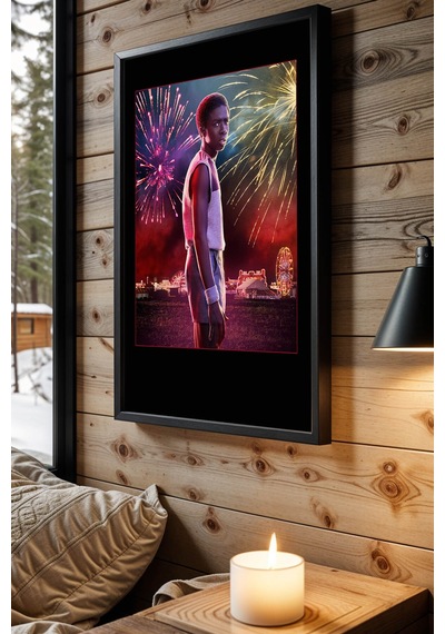 Stranger Things Lucas Sinclair Tasarım Çerçeveli Tablo - Retro Hawkins Yazı Sanatsal Duvar Dekoru Siyah Stranger Things Lucas Sinclair Tasarım Çerçeveli Tablo - Retro Hawkins Yazı Sanatsal Duvar Dekoru Siyah