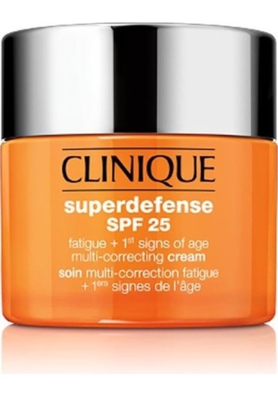 Yaşlanmanın İlk Belirtilerine Karşı Etkili Superdefense Spf25 Koruyucu Ve Nemlendirici Krem 30 Ml