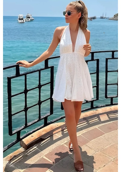 Fashion Cocktail Marilyn Monroe Fistolu Sırt Dekolte Bağcıklı Delikli Çan Etek Dalgalı Kloş Etek Yazlık Tatil Elbise Beyaz Fashion Cocktail Marilyn Monroe Fistolu Sırt Dekolte Bağcıklı Delikli Çan Etek Dalgalı Kloş Etek Yazlık Tatil Elbise Beyaz