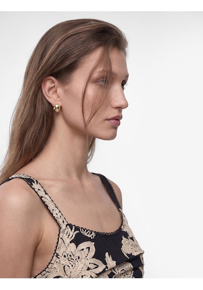 Koton Koton X Melis Ağazat - Keten Karışımlı Dantel Detaylı Kalın Askılı Kare Yaka Çiçekli Crop Büstiyer Siyah Desenli 6sak30124ew Koton Koton X Melis Ağazat - Keten Karışımlı Dantel Detaylı Kalın Askılı Kare Yaka Çiçekli Crop Büstiyer Siyah Desenli 6sak30124ew