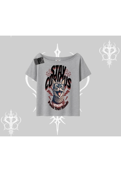 Tarzsokak Stay Curious Kedi Baskılı Kayık Yaka Tshirt Gri