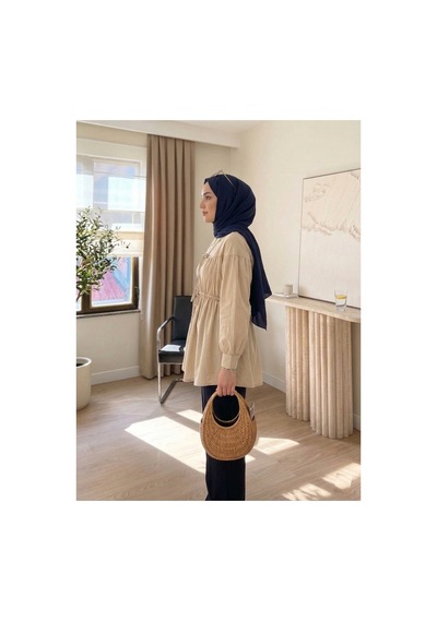 Unika Boutique Kadın Büzgü Detaylı Tesettür Gömlek Bej