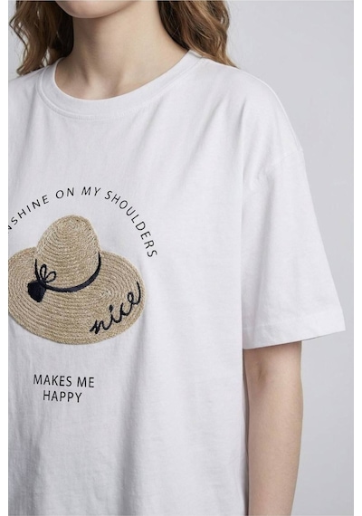Kadın %100 Organik Pamuklu Oversize Kalıp Bol Kesim Baskı Detaylı Beyaz T-shirt Kadın %100 Organik Pamuklu Oversize Kalıp Bol Kesim Baskı Detaylı Beyaz T-shirt